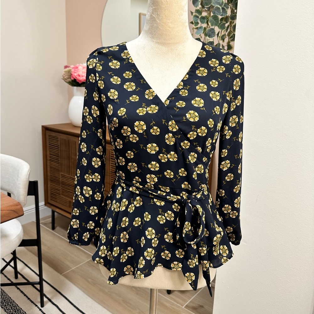 COPY - Loft XSP Floral Long-Sleeve Peplum Wrap Top